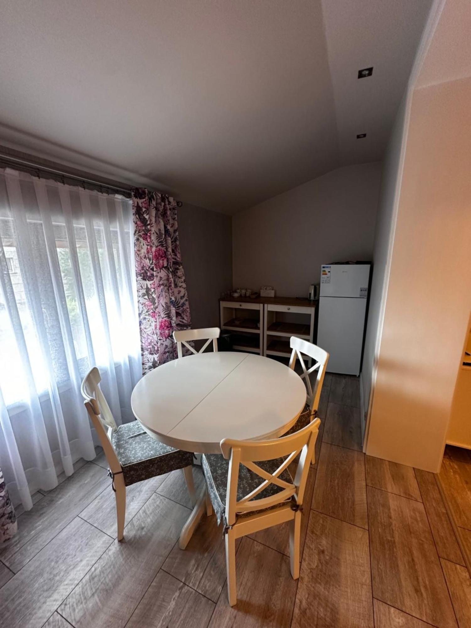 Apartamenty Czerwona Roza Wieprz  Kültér fotó